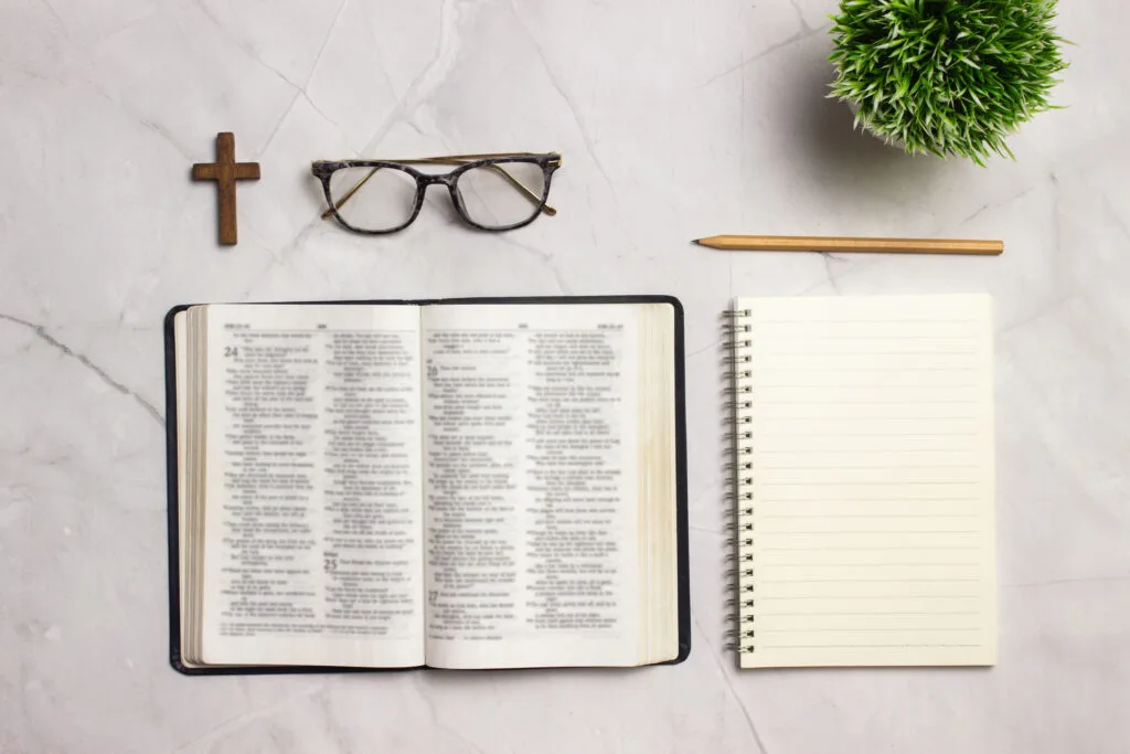 Ler as leituras com antecedência para se preparar para a Missa